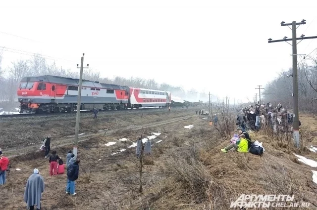 Дети были напуганы, но помогали выбираться остальным