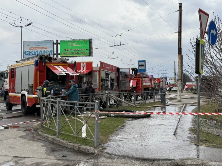 Процесс заборы воды для тушения огня