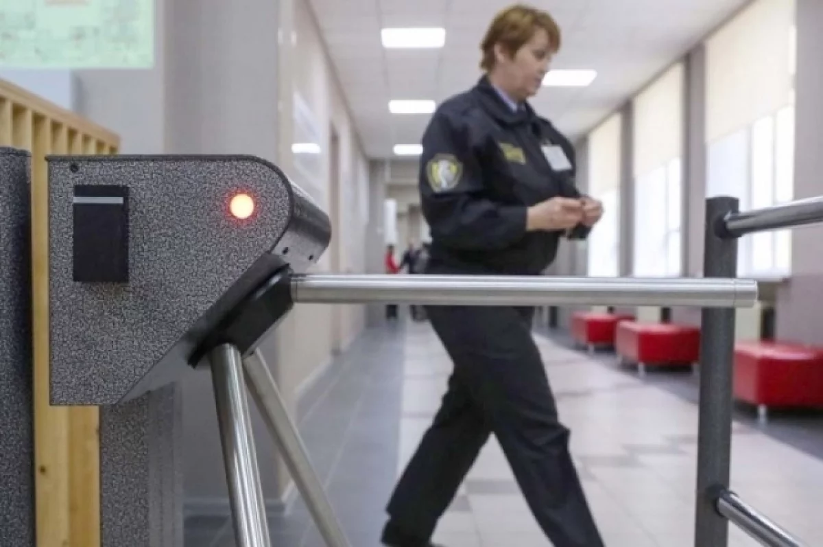 В учебных заведениях Прикамья усилили меры безопасности после ЧП в Добрянке