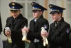 Кадеты перед началом церемонии выпуска голубей в праздник Благовещения Пресвятой Богородицы у Благовещенского собора Московского Кремля.
