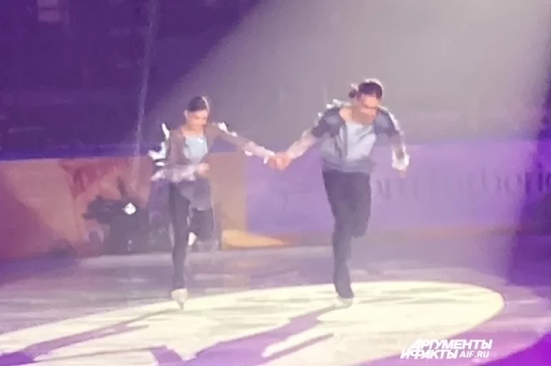 Аделия Петросян и Пётр Гуменник.