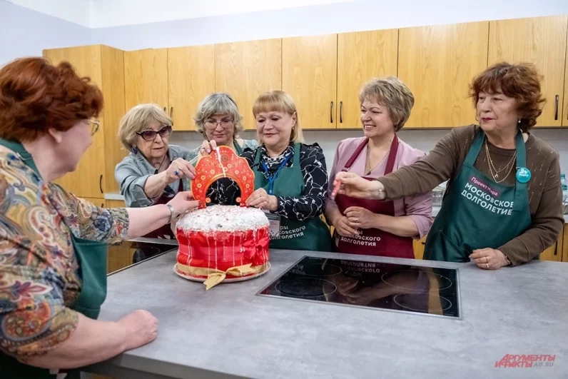 Вес «Царь-кулича» составил пять килограммов.