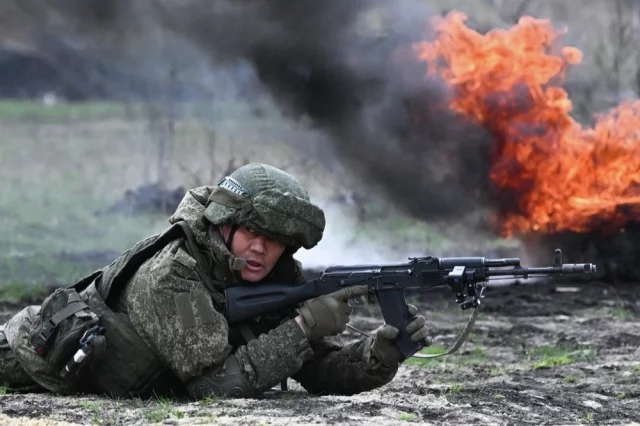 Боевое слаживание штурмовиков группировки войск «Запад» ВС РФ на краснолиманском направлении специальной военной операции.