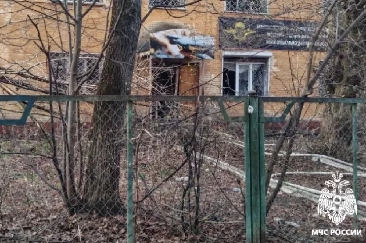 В Брянске мужчина погиб на пожаре в неэксплуатируемом здании