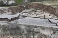 Из-за оползней, снежных заносов и обвалов в Дагестане закрыто 10 участков трасс.