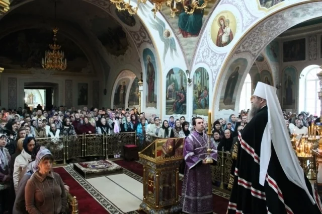 Страстная пятница — самый скорбный день в православном календаре, когда верующие вспоминают распятие и крестную смерть Иисуса Христа