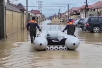 Дагестан уже две недели борется с последствиями мощного наводнения.