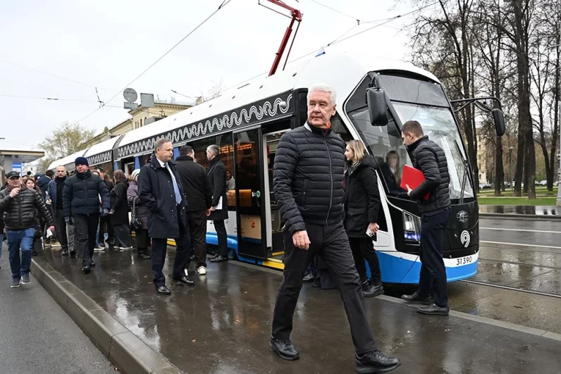 Мэр Москвы Сергей Собянин открыл второй Московский трамвайный диаметр.