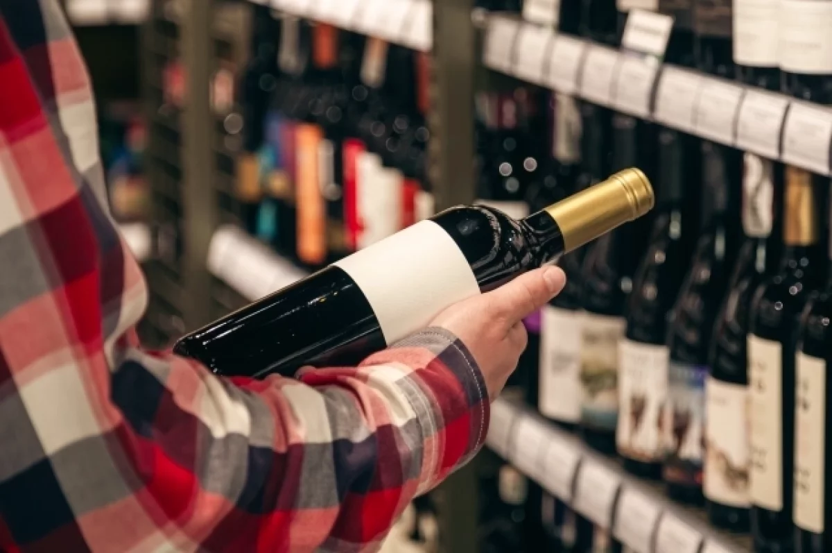 Ученые выяснили, что одиночество в детстве повышает тягу к алкоголю