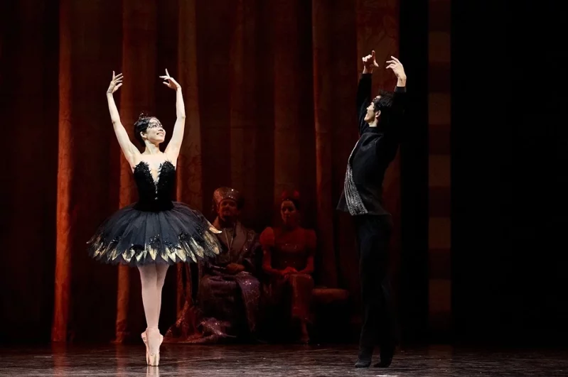 В будущем Харука хочет стать балетным педагогом и продолжает образование.