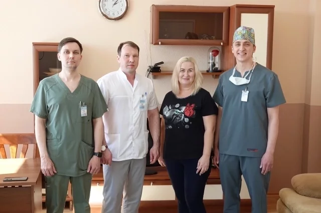 Врачи с пациенткой