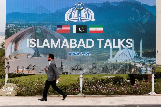 Минувшей ночью делегация Ирана прибыла в столицу Пакистана, хотя еще накануне в западной прессе было немало инсинуаций на тему того, что Исламская Республика проигнорирует переговоры.