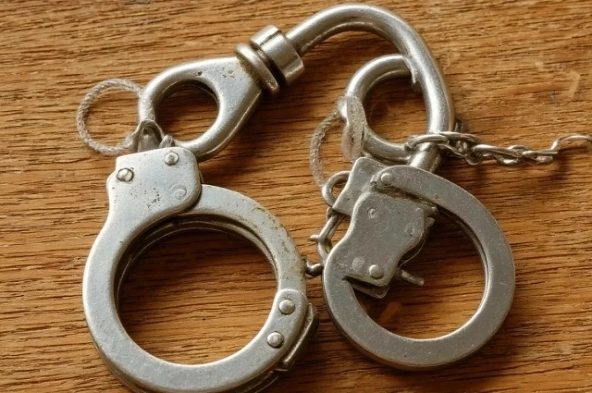 Двое мужчин подрались в центре Казани после ночного клуба