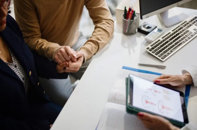 Вирус папилломы человека (ВПЧ) является основной причиной развития рака шейки матки.