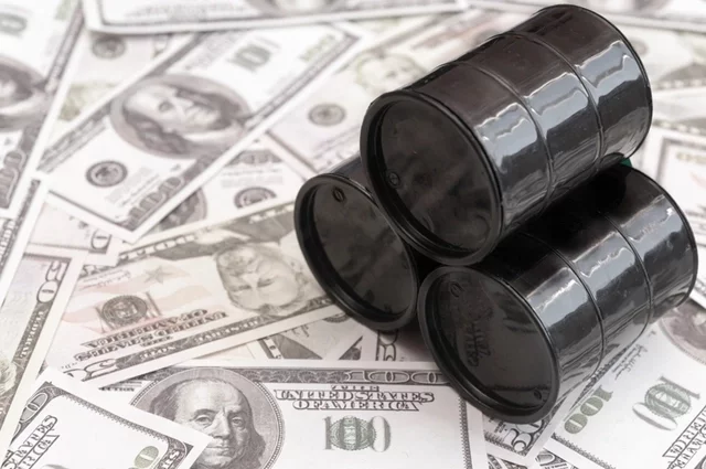 До начала войны по проливу проходило до 20% мировых объемов «черного золота».