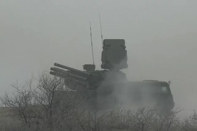 Аэропорты Казани, Нижнекамска и Бугульмы временно прекратили приём и отправку рейсов.