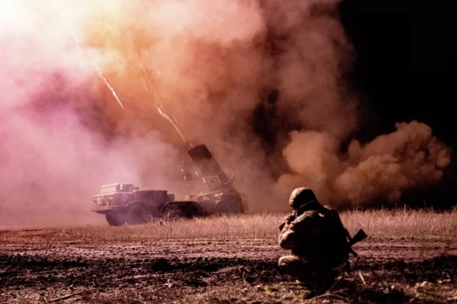 Боевая работа расчета РСЗО «Ураган» 288-й гвардейской артиллерийской бригады группировки войск «Запад» на купянском участке фронта.