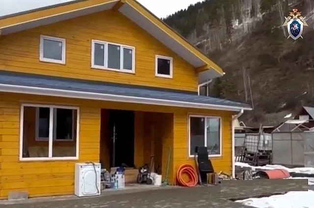 Незаконное вознаграждения в виде дома и стройматериалов оценивается как взятка в особо крупном размере