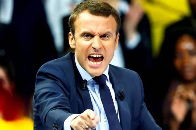 Макрон лично дважды вычёркивал из списка приглашённых имена Рютте и фон дер Ляйен. 