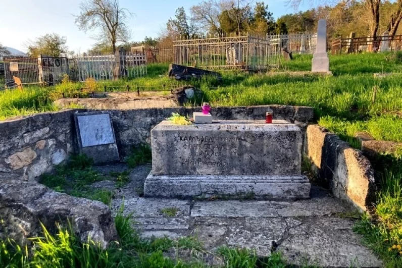 Предположительно, первое захоронение на пятигорском некрополе принадлежит генералу Карлу фон Сталю. 