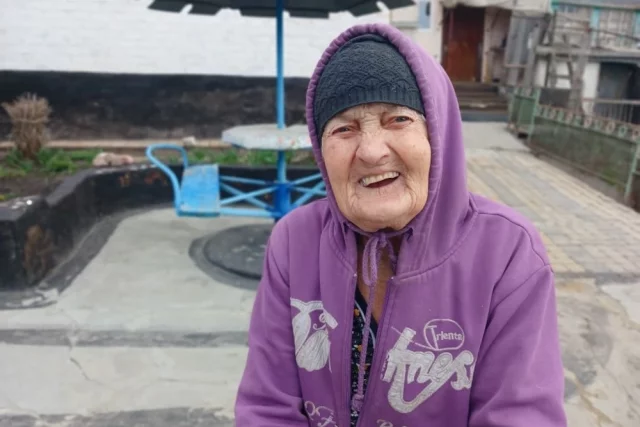 В свои 95 лет Екатерина Тихоновна не умеет сидеть сложа руки.