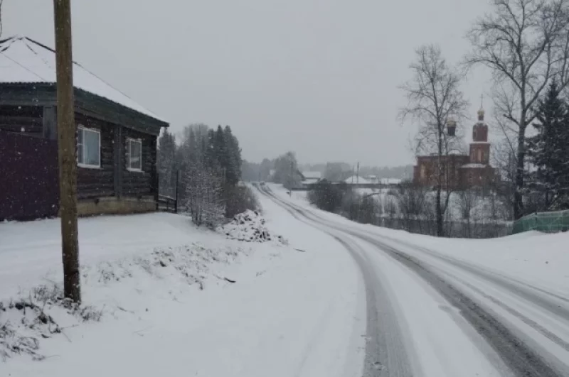 Между улиц частных секторов пролегли колеи