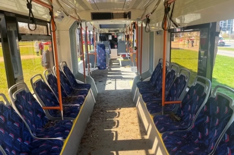 В салоне одного из трамваев