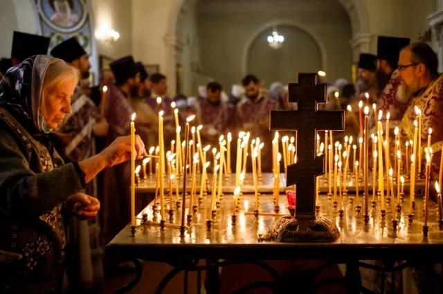 В Церкви всё начинается с молитвы.