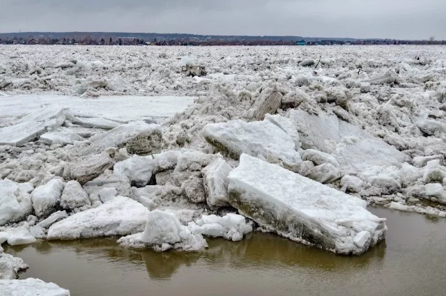 Ледоход в Томске. 