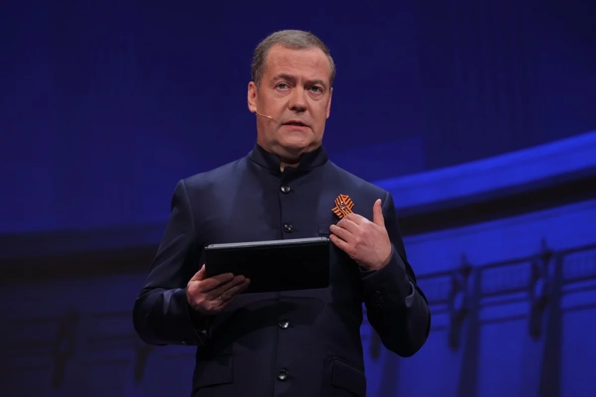 Дмитрий Медведев: Европа стала надоедливым дальним родственником для США