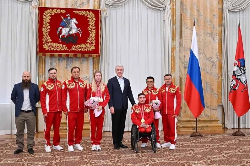 Российская команда выступала в горнолыжном спорте, лыжных гонках и сноуборде. Московские спортсмены завоевали 9 из 12 медалей сборной России, включая 5 золотых.