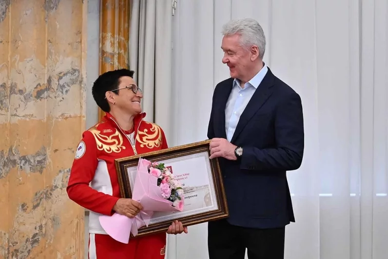 В соревнованиях участвовали 612 спортсменов из 55 стран и разыграли 79 комплектов наград.