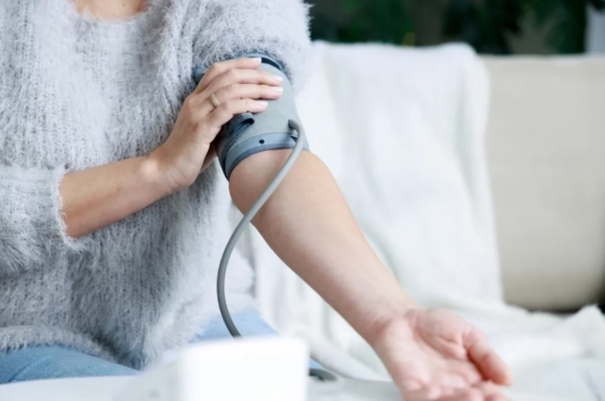 Врач Кузьменко объяснил, можно ли определить уровень давления без тонометра