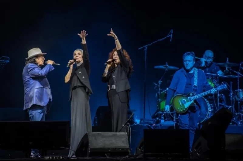 Особенно ему запомнился оперный театр.