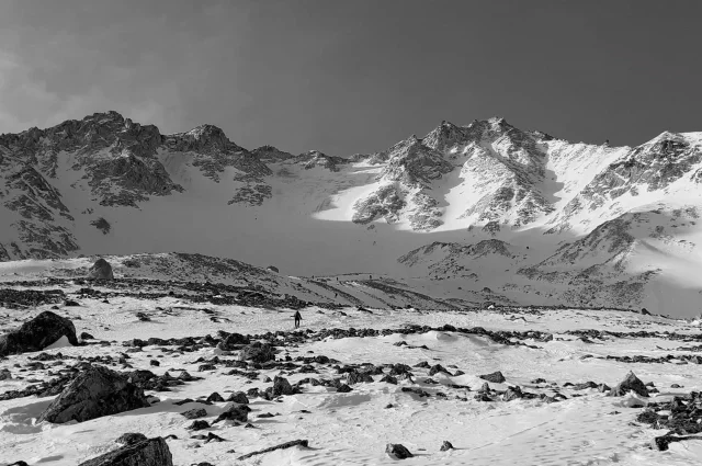 Следователи задержали гида тургруппы из Красноярска после гибели трех человек в горах Бурятии