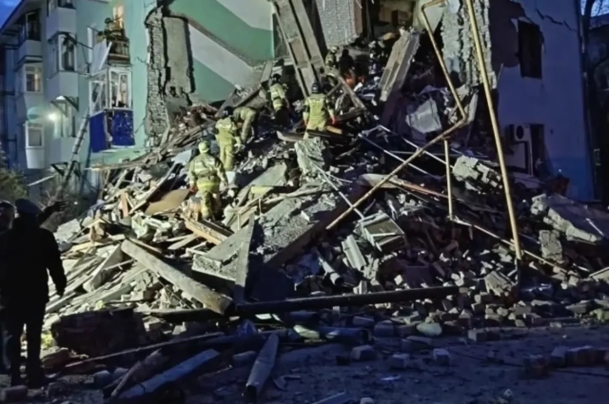 В МЧС сообщили, что под завалами дома в Сызрани людей больше нет