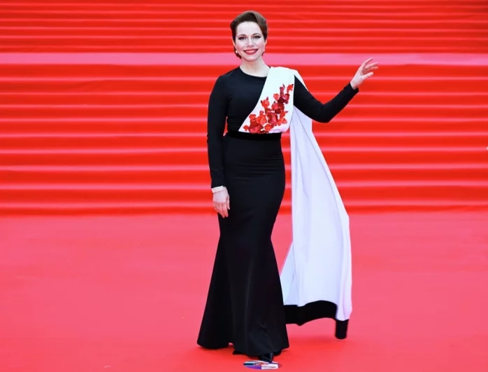 Актриса Екатерина Гусева на красной дорожке.