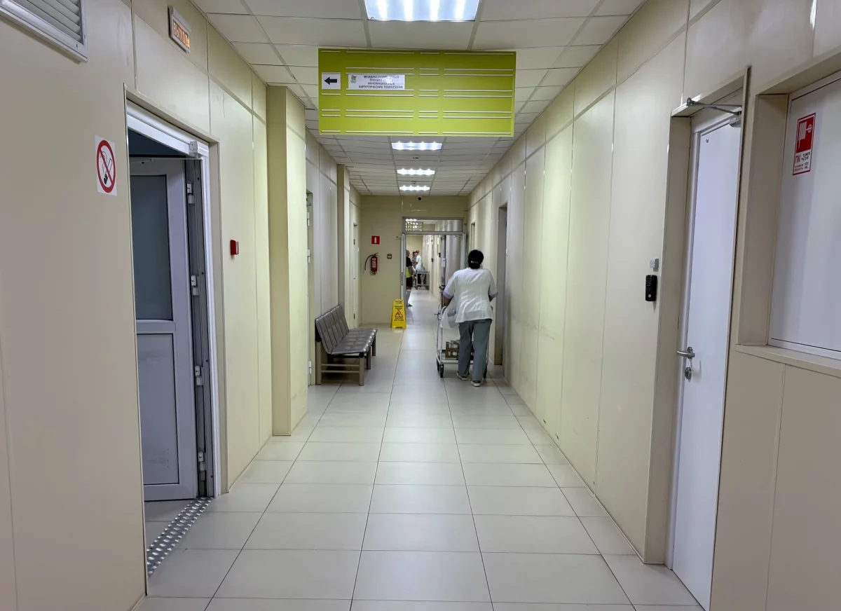 Хирург, пострадавший после нападения в Махачкале, пришел в себя