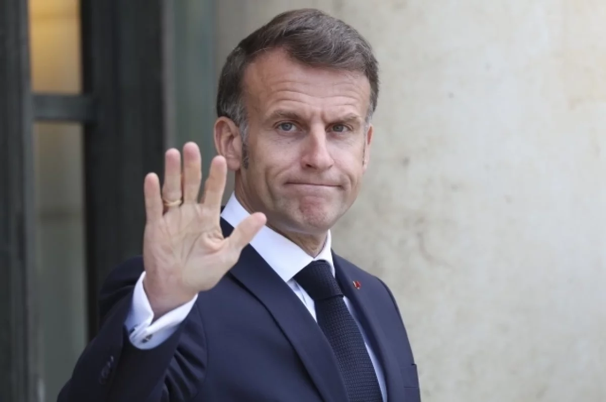 Макрону посоветовали поискать причины ненависти к Европе в себе