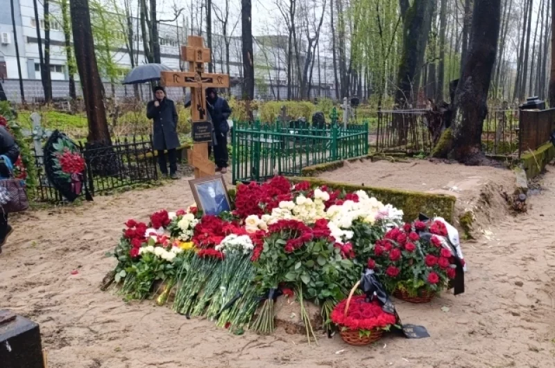 Могила дирижёра.