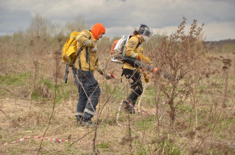 Отработка тушения огня.