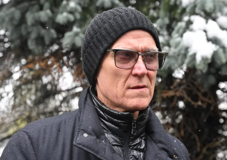 Певец Александр Маршал на церемонии прощания.