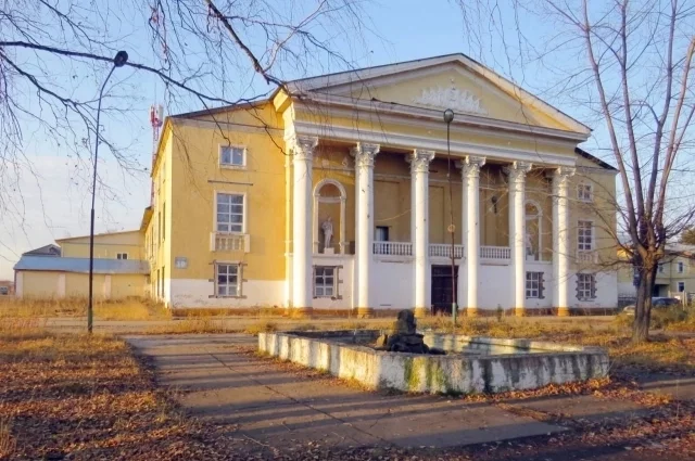 На реконструкцию Маклаковского ДК выделяют почти 200 млн рублей.