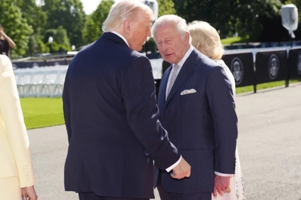 Король Карл III подарил Трампу рынду с утилизированной подлодки