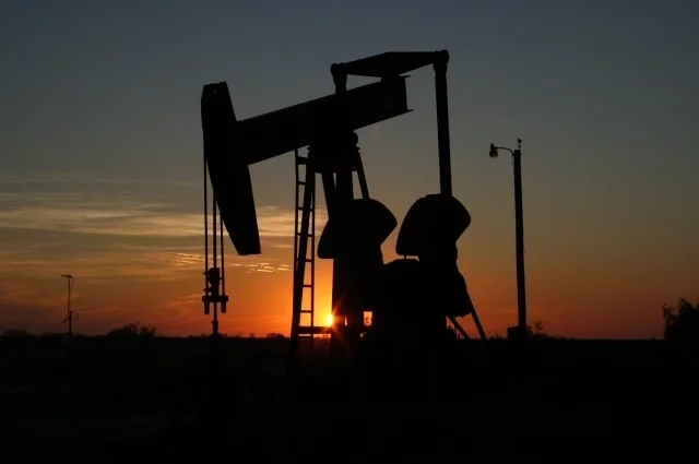 Мир столкнется с избытком нефти на мировом рынке. 
