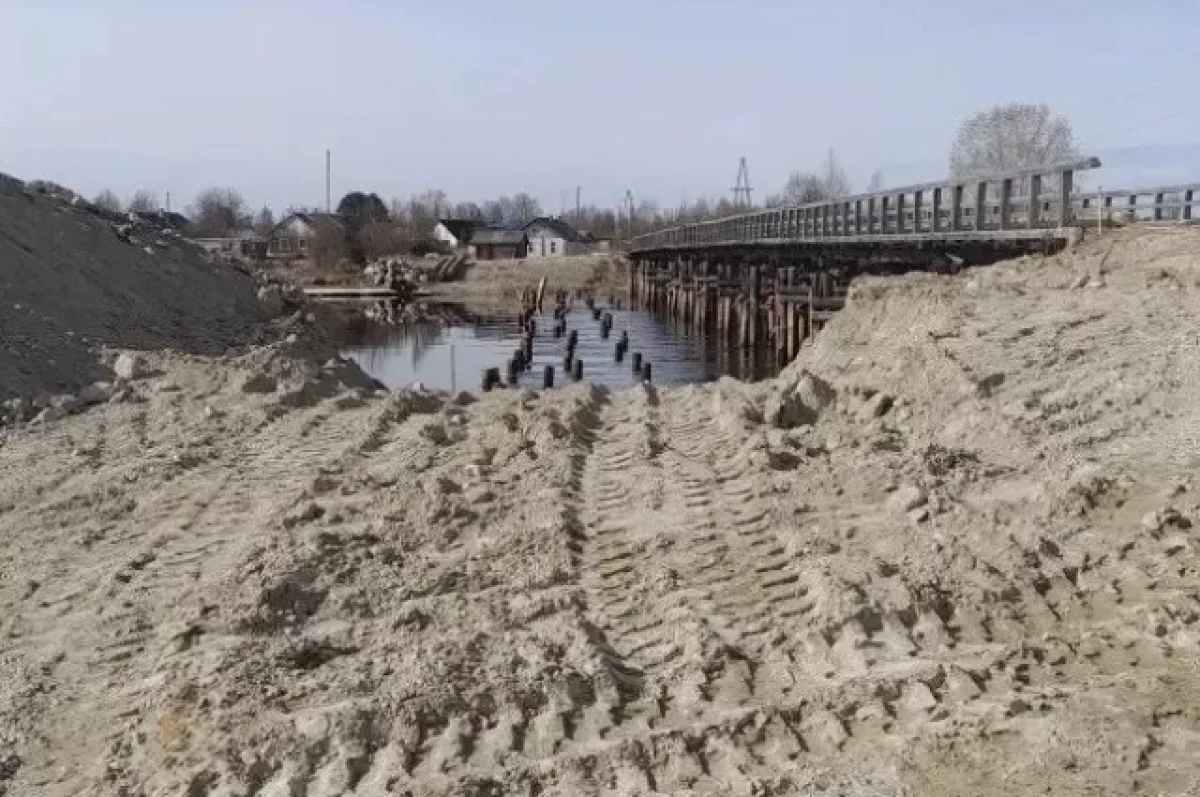 Специалисты готовятся к ремонту моста в деревне Юшкозеро