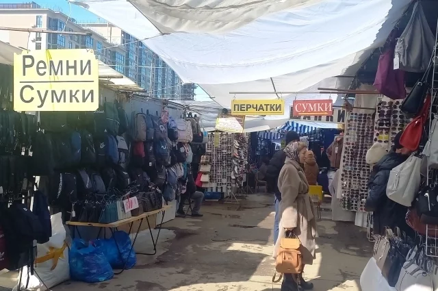 Рынок всегда был не только торговой площадкой, но и местом для общения.