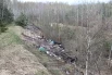 А вот и неприятная находка, которую ранее анонсировали: нашли в лесу большую свалку. После майских праздников обязательно отправим редакционный запрос.