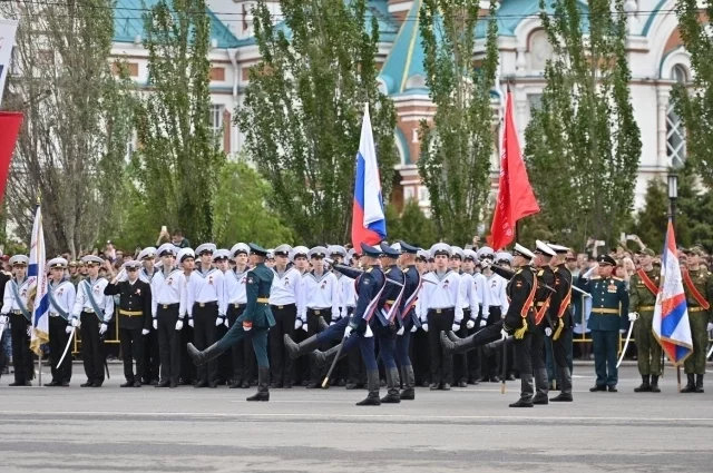 Парад в этом году пройдёт без военной техники.