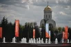 Оформили и фонтаны на Поклонной горе.